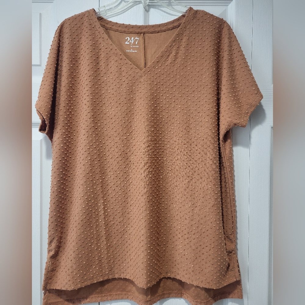 Maurices 24/7 Textured Short Sleeve Top, Size S